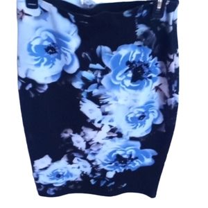 Apt 9 womans black with blue flowers stretchy pencil skirt size m